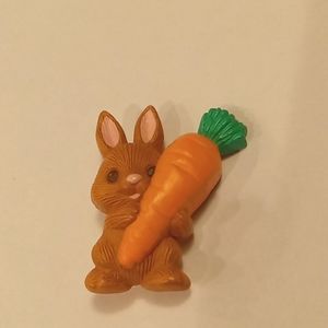 Plastic bunny with carrot pin